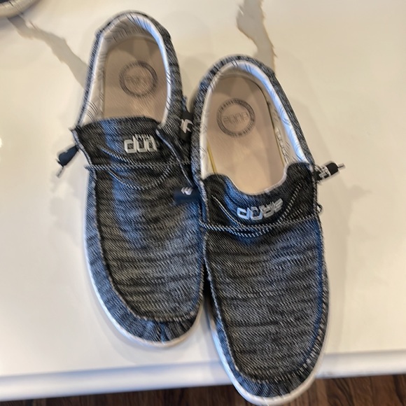 6 pairs of hey dude shoes size 12 - Picture 4 of 11